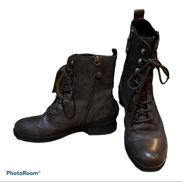 Boots at a glance. Filter/ see my closet for more to follow! - Picture 3 of 4